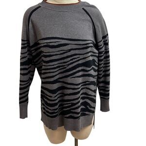 Lysee Gray Black Tunic Sweater Size Large